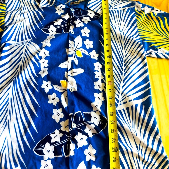 vintage MAU MAU  men's M medium  White Flower HAWAIIAN short sleeve shirt !! - Picture 5 of 11
